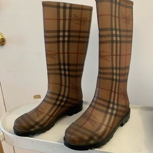 Burberry Rainboots - Size 8 US or 38 Euro